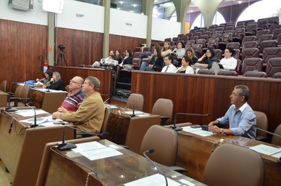 Os vereadores Rafael Antonucci, Marcelo Gastaldo e José Adair durante Audiência Pública Os vereadores Rafael Antonucci, Marcelo Gastaldo e José Adair durante Audiência Pública