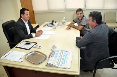 AUJ é tema de reunião com Presidente da Câmara de Cabreúva