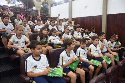 Aula de democracia no Plenário da Câmara