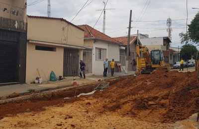 Começa o asfaltamento de ruas da Vila Rio Branco