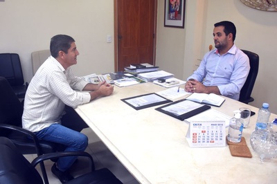 Presidente da Câmara de Cabreúva visita Legislativo jundiaiense