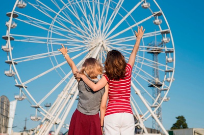 Projeto prevê período de silêncio em parques de diversões para atender autistas