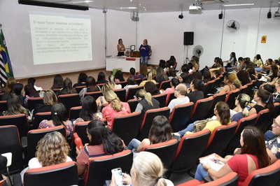 Retomada gradual da rotina escolar inclui formação continuada dos educadores