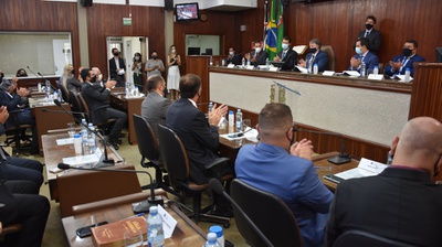  Vereadores, Prefeito e Vice tomam posse na Câmara Municipal